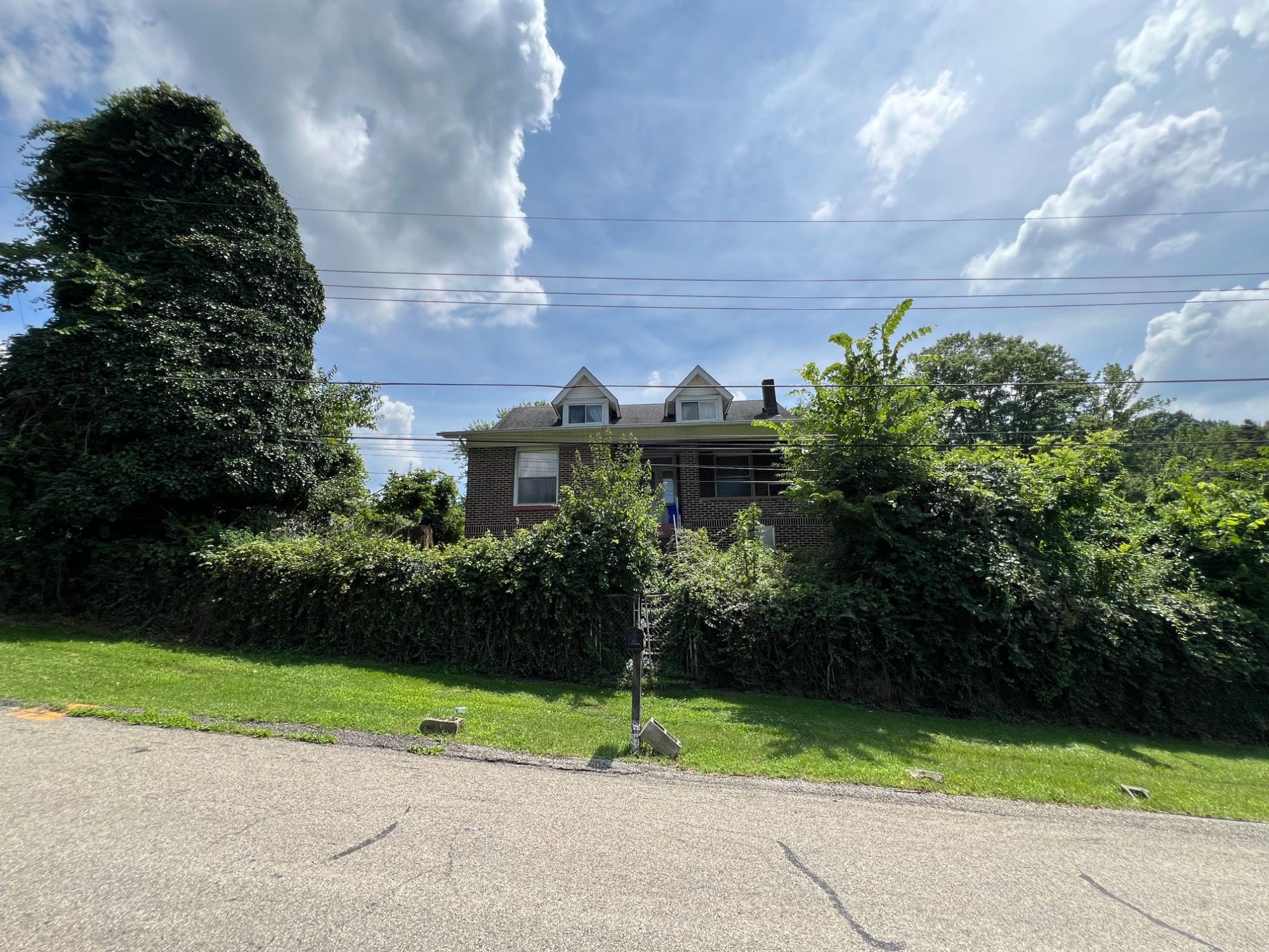 2123 Grandview Ave, Monroeville, PA