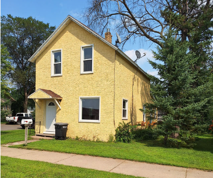 301 2nd St SE, Little Falls, MN