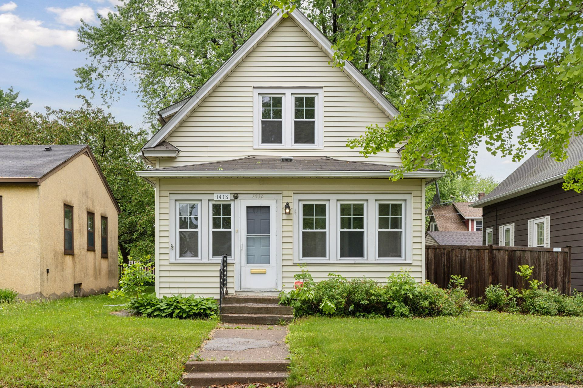 1418 Payne Ave, Saint Paul, MN