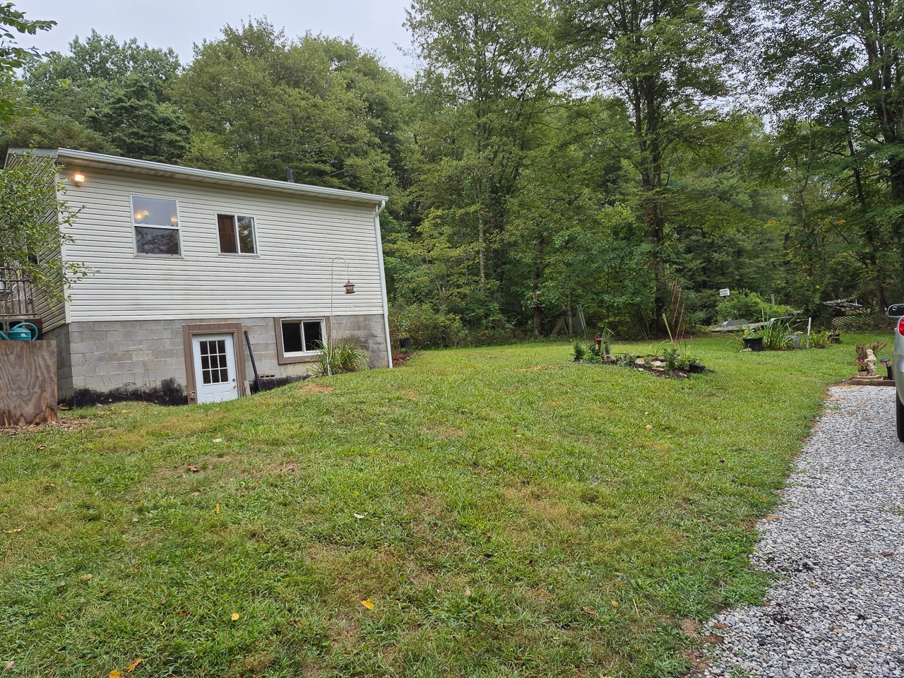 5550 Sandy Ave SE, East Sparta, OH