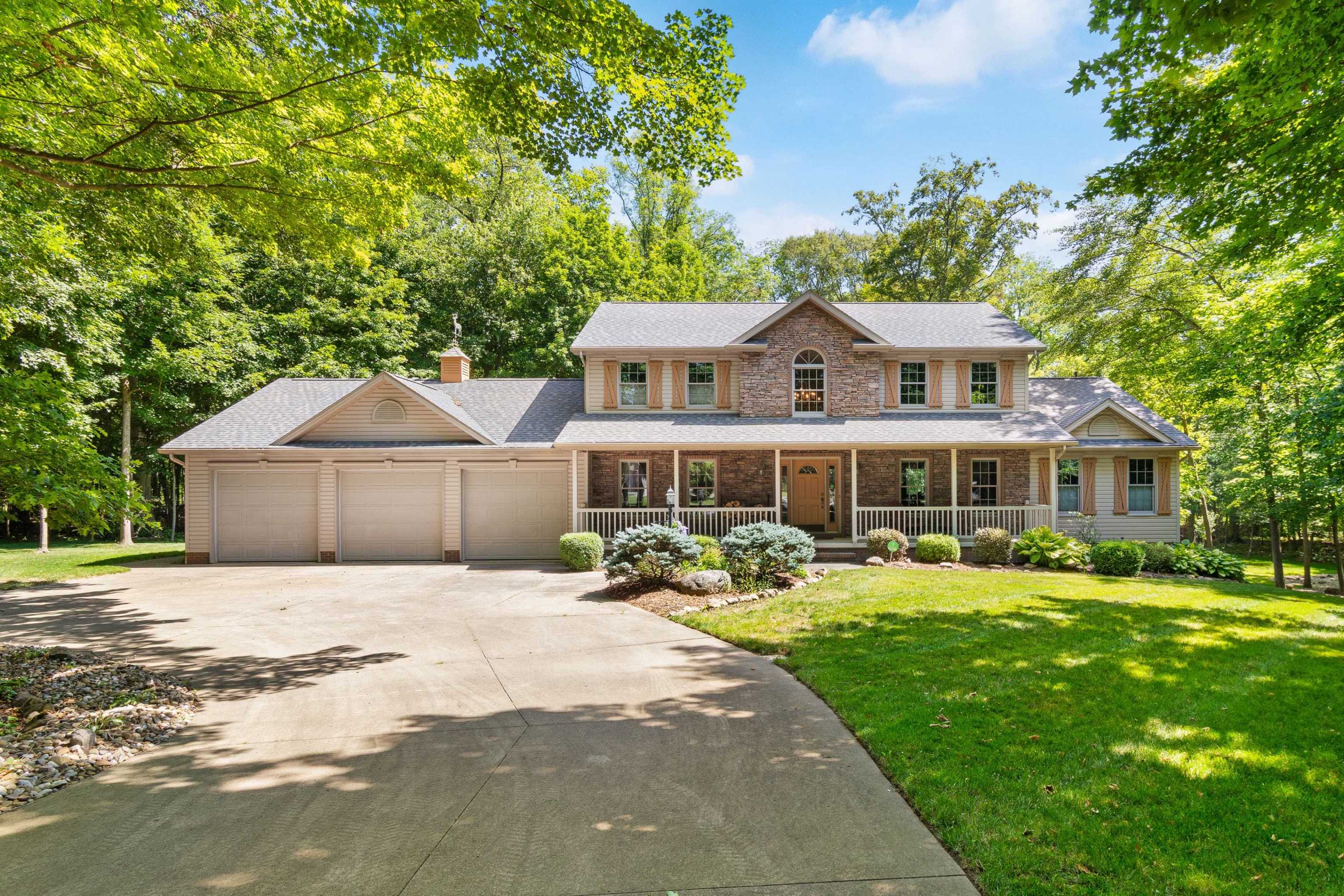 1380 Independence Dr, Orrville, OH
