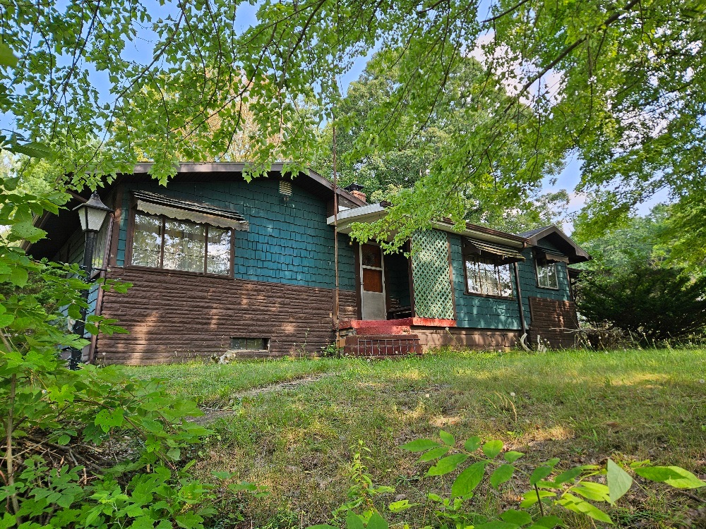 1730 Homeworth Rd, Alliance, OH