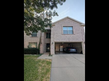 11157 Boulder Ridge Dr, Fort Worth, TX