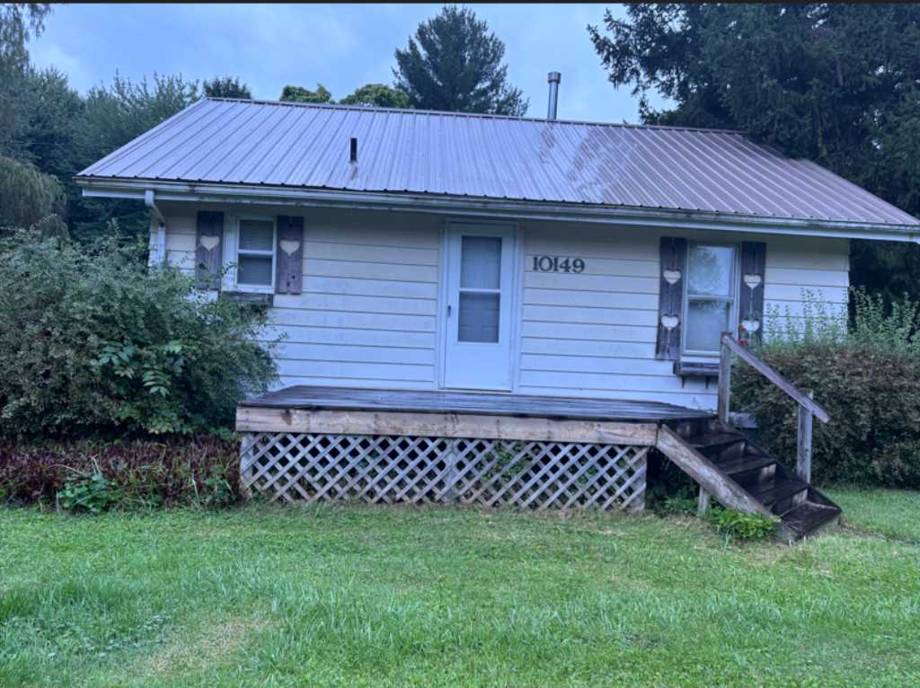 10149 Seymour Rd, Montrose, MI