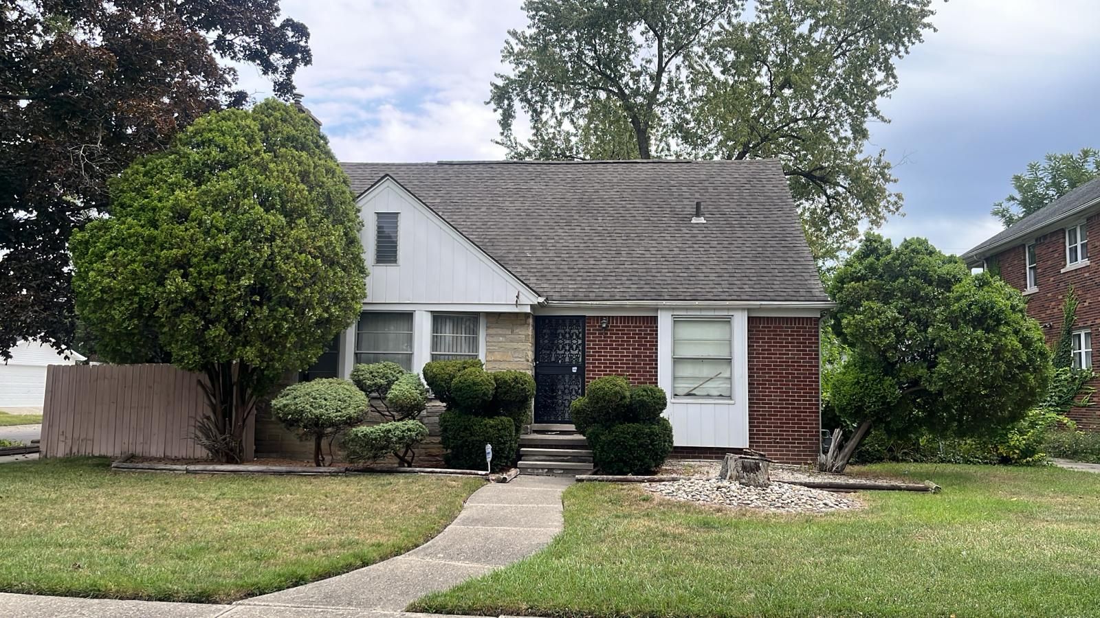 15376 Gilchrist St, Detroit, MI