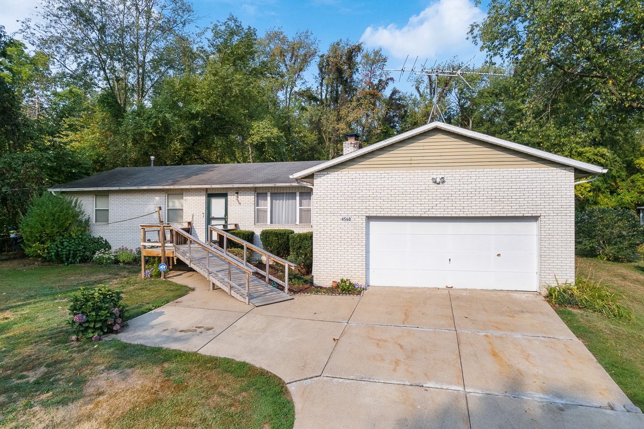 4568 Krancz Dr, Norton, OH