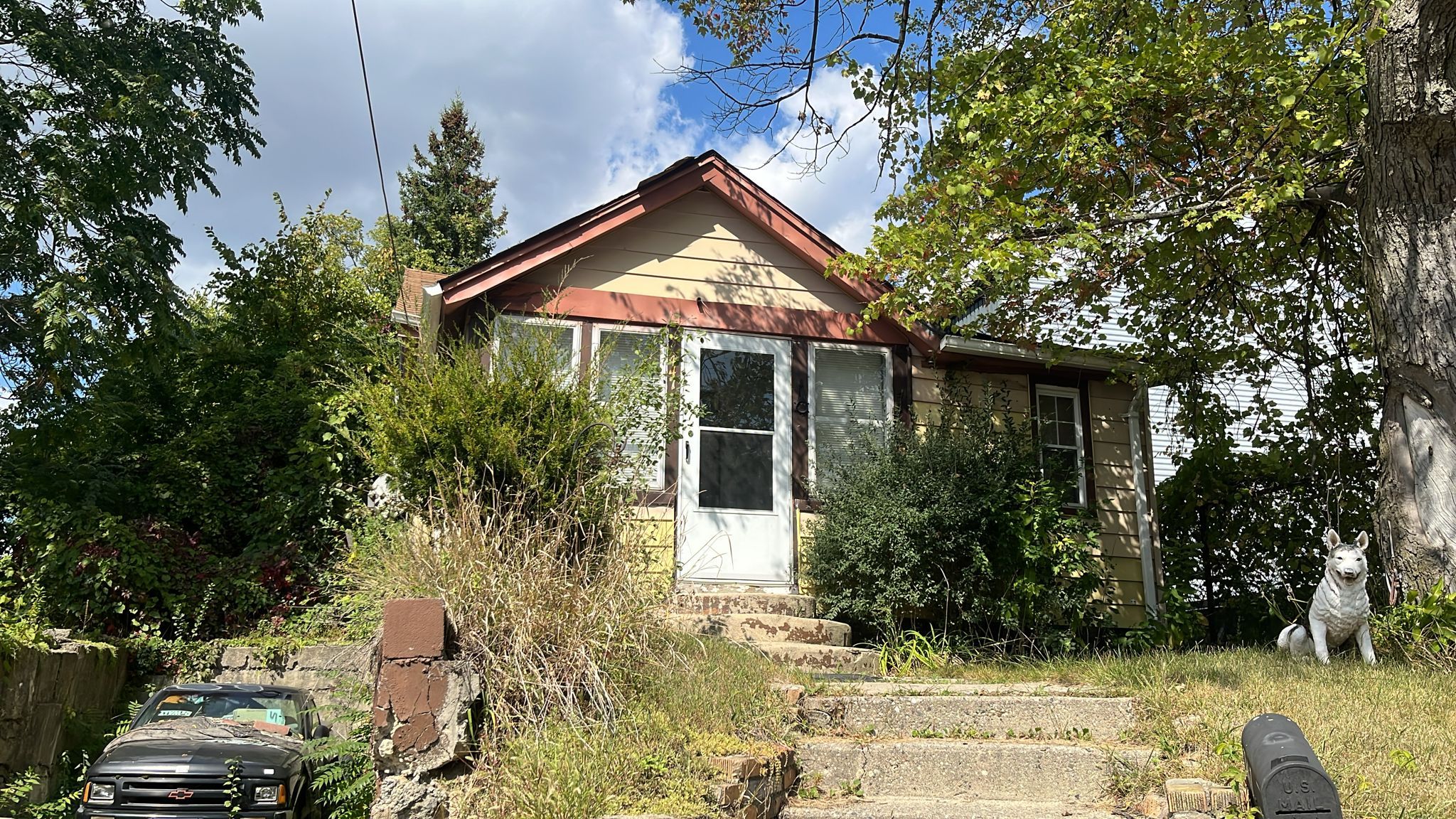 447 E Wilson Ave, Pontiac, MI