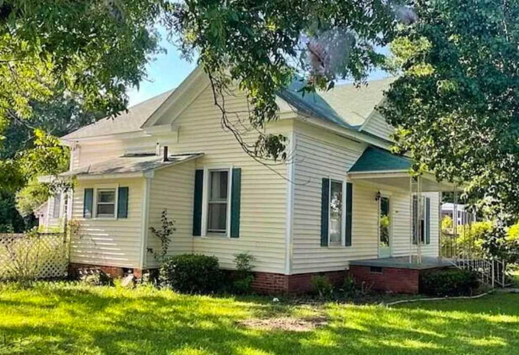 806 W Roseboro St, Roseboro, NC