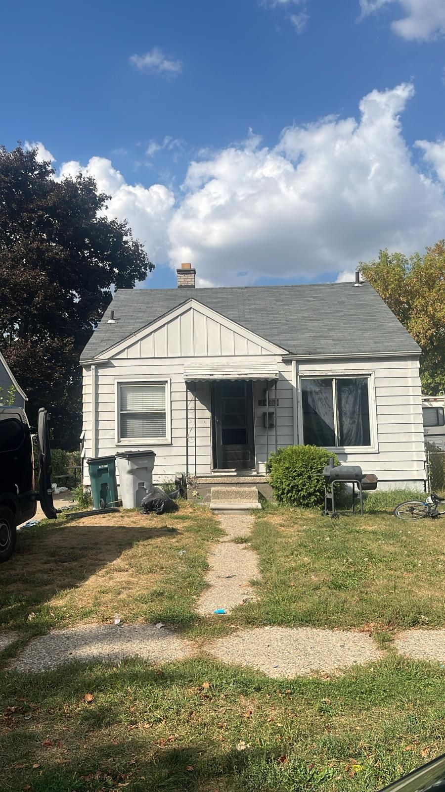 1483 E Evelyn Ave, Hazel Park, MI