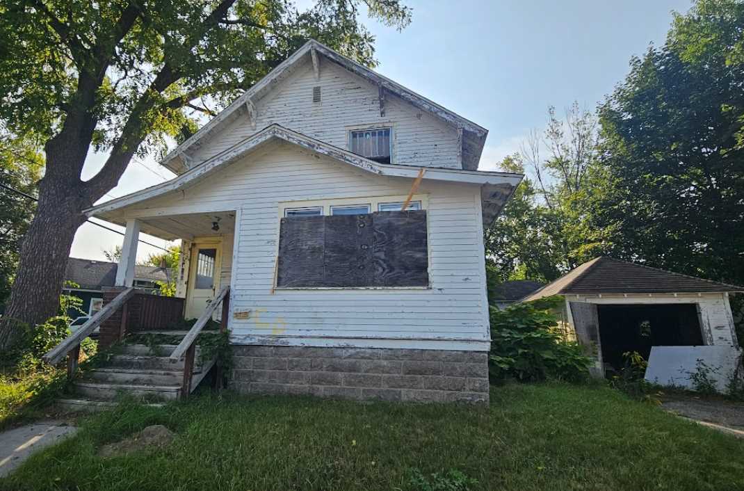 1310 Indiana Ave, Flint, MI