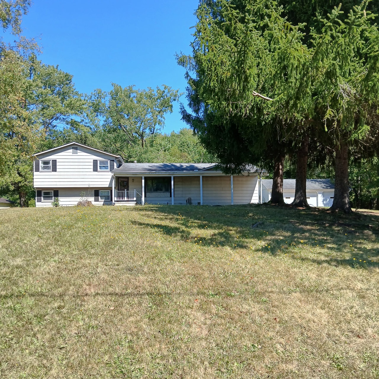 2950 Southway St SW, Massillon, OH