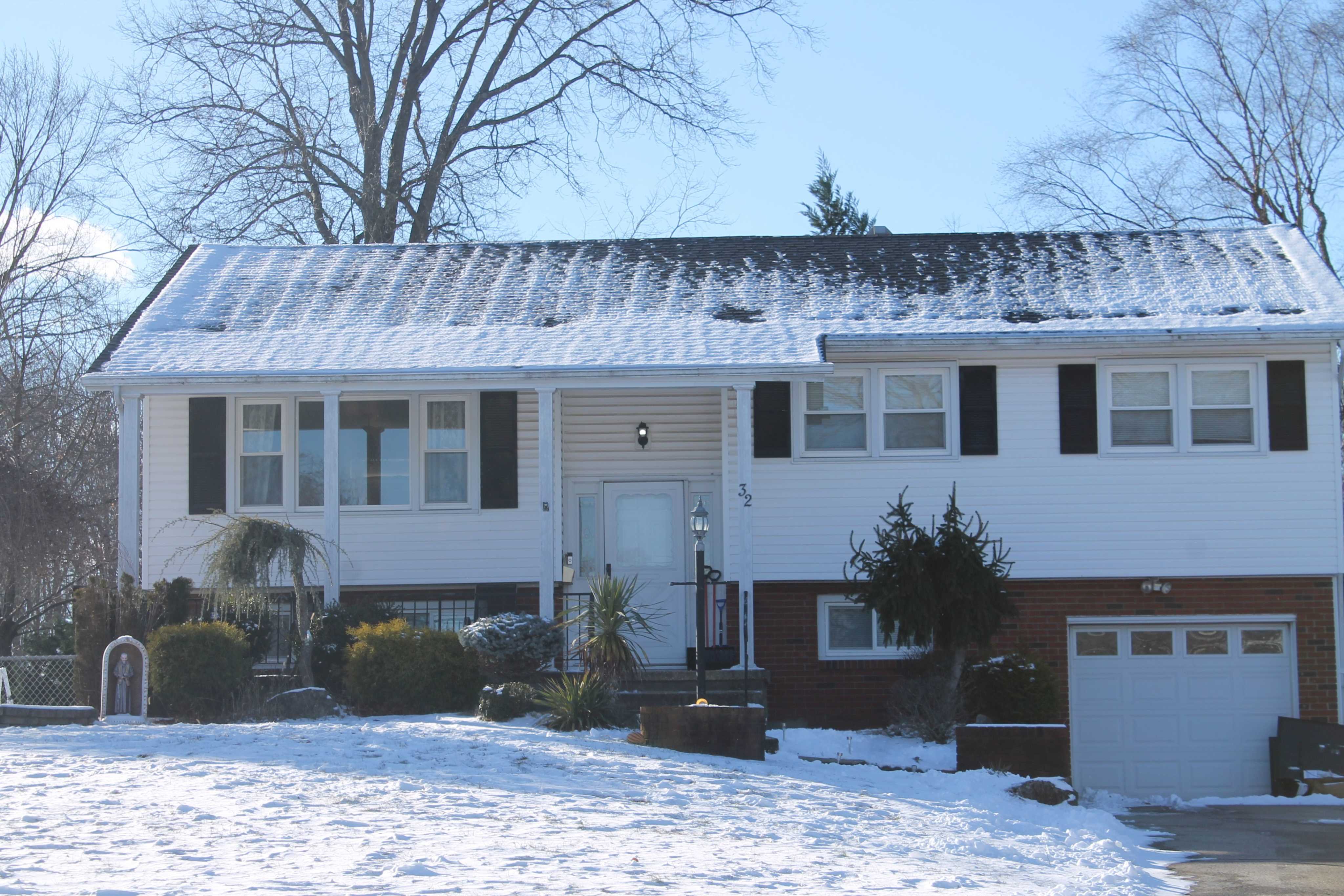 32 Tarrytown Rd, Manalapan Township, NJ
