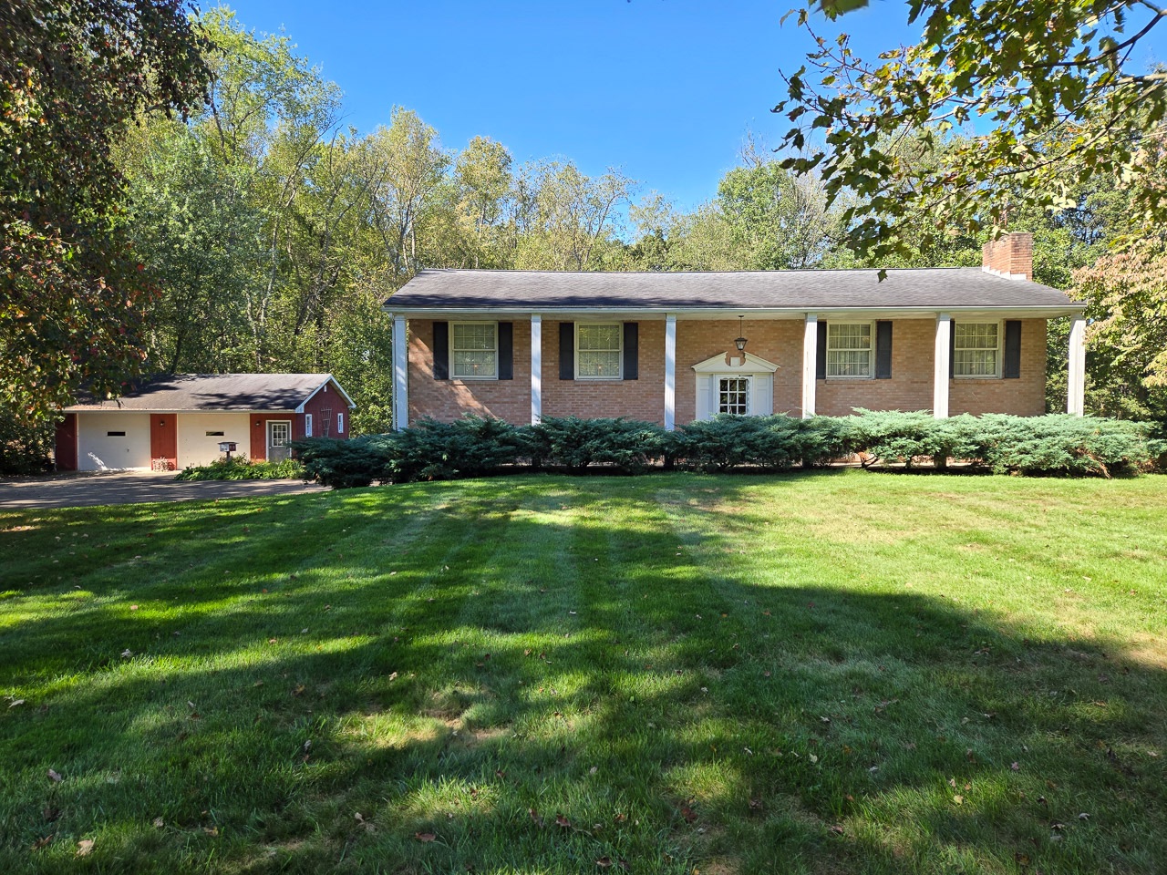 715 Minerva Rd, Magnolia, OH