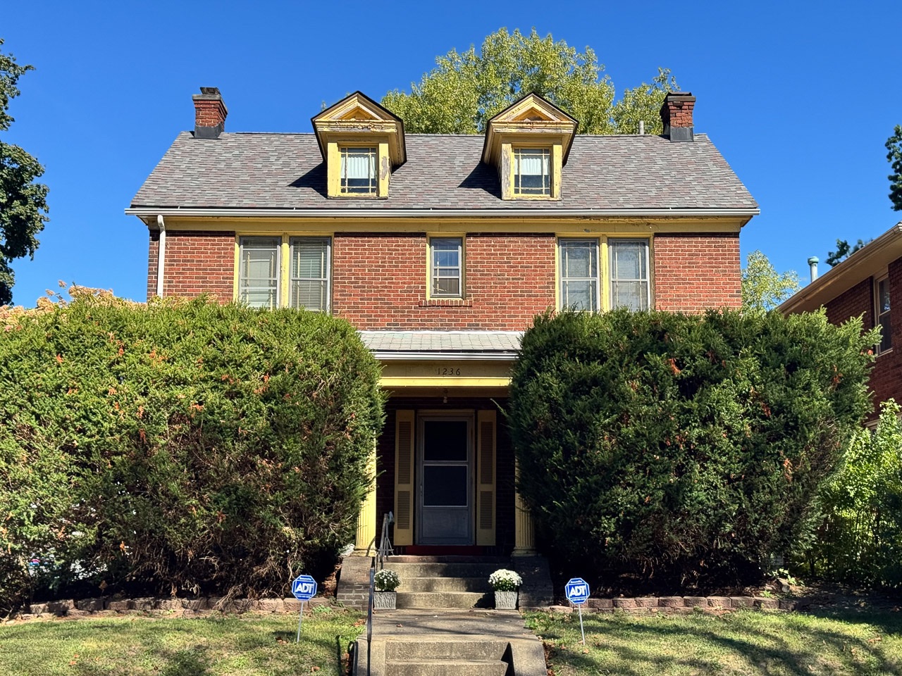 1236 Perkins Ave NW, Canton, OH