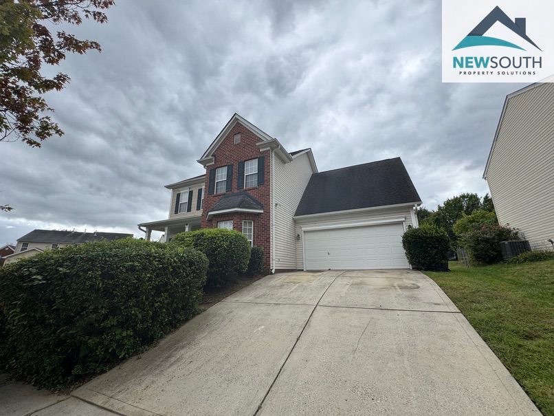 12617 Coral Sunrise Dr, Huntersville, NC