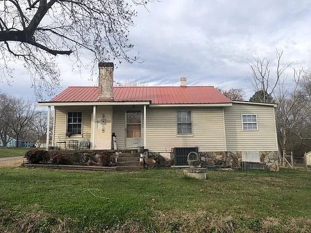 1806 18th St NE, Hickory, NC