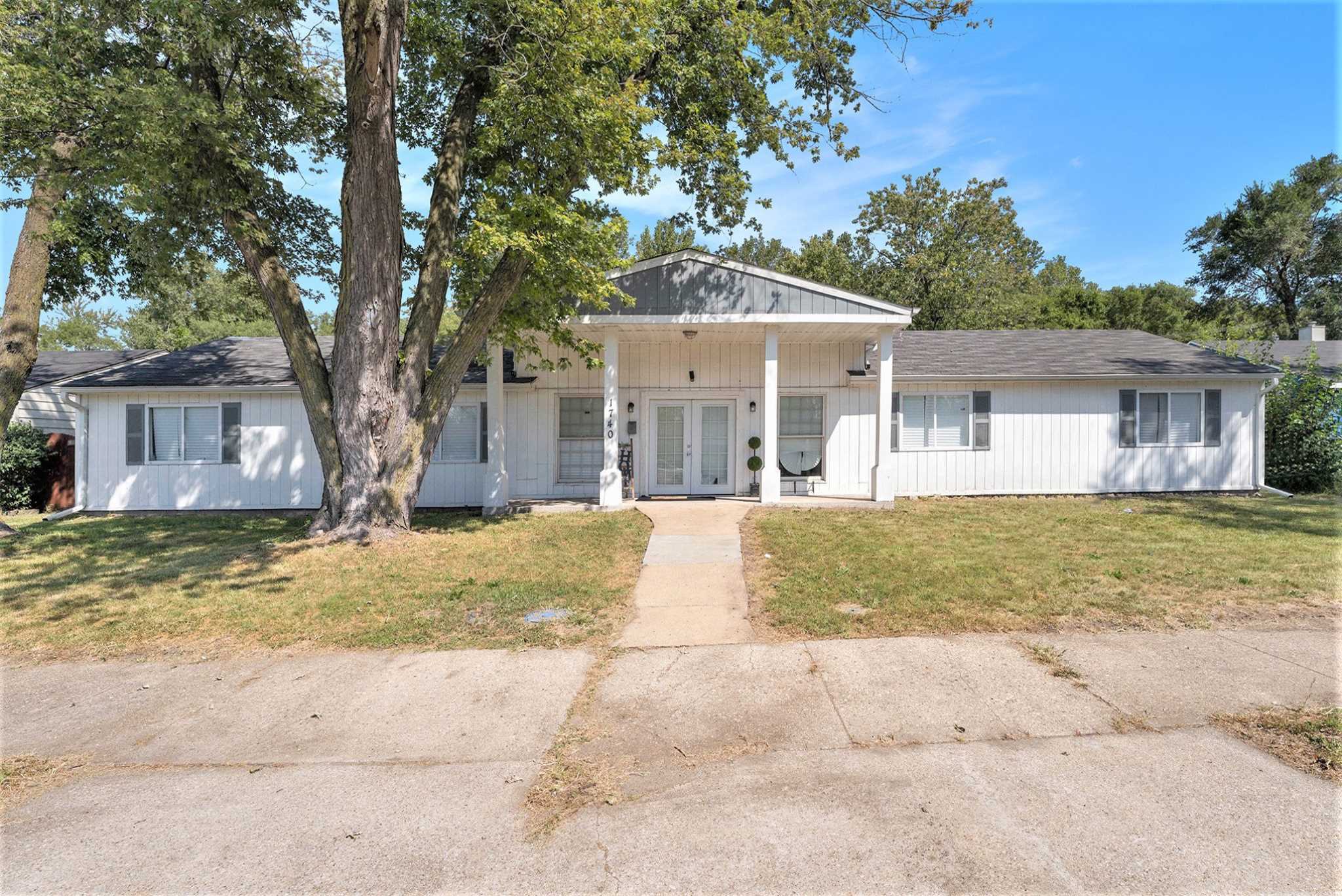 1740 Central Dr, Gary, IN