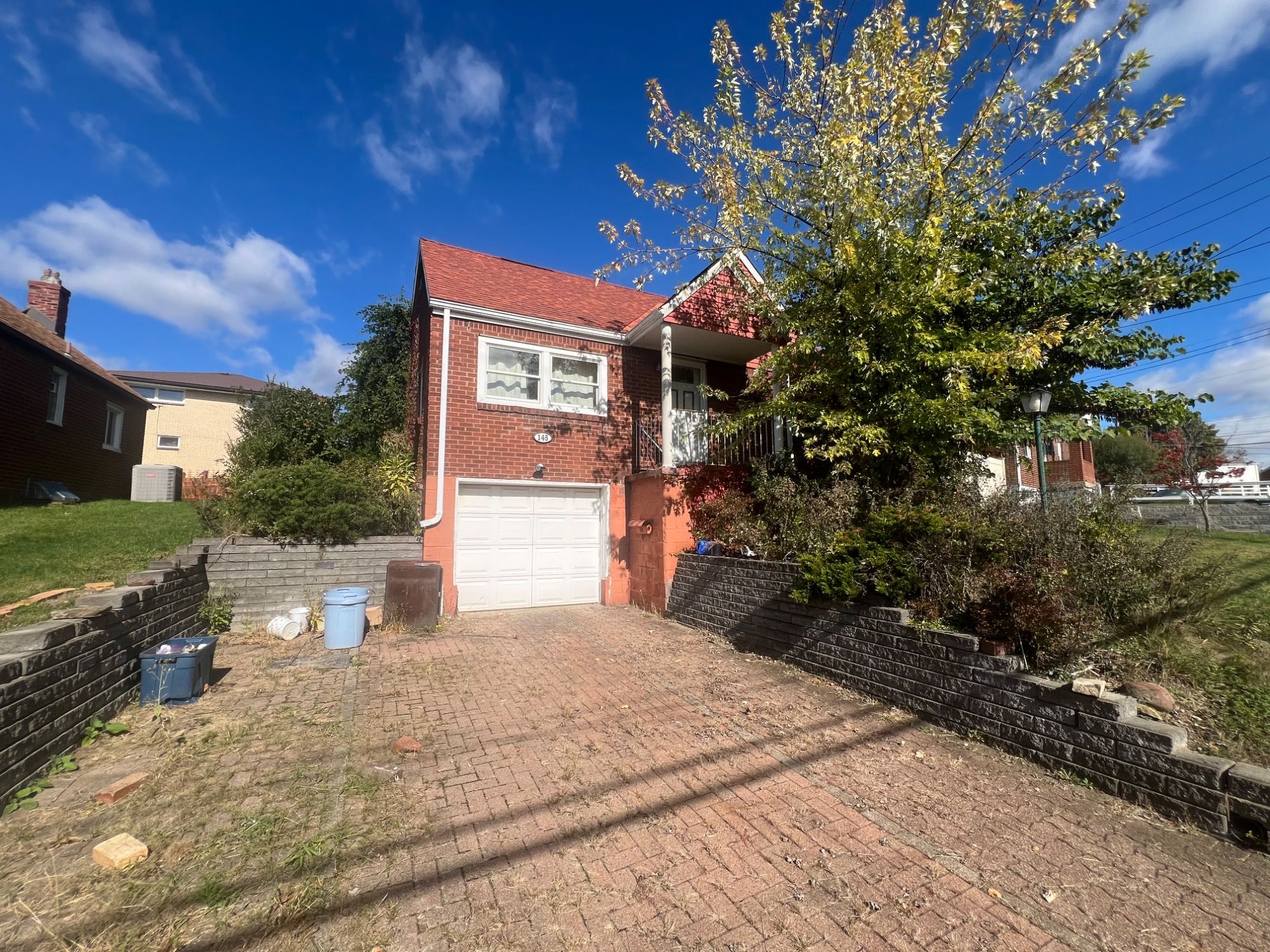 Carmella Dr, White Oak, PA