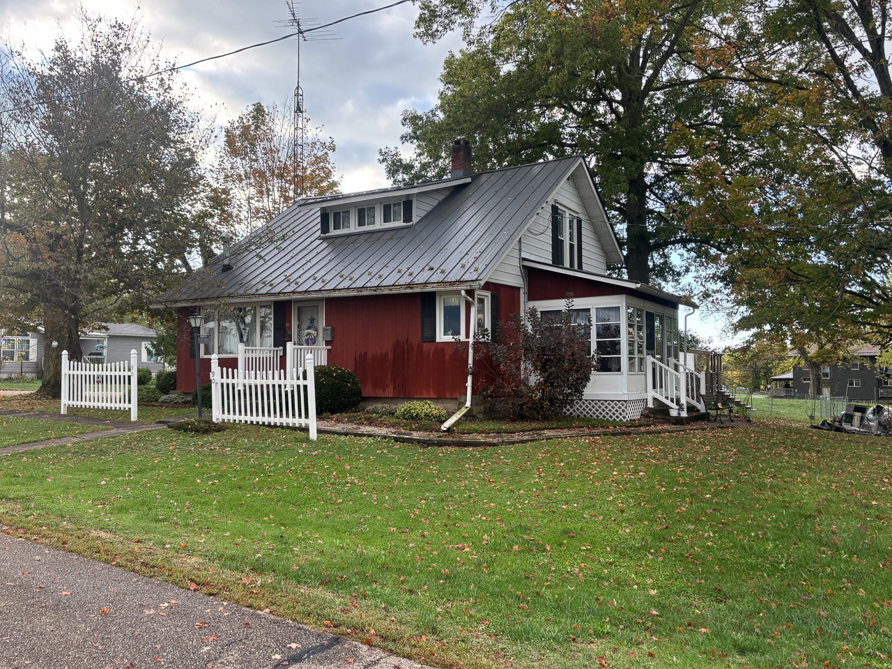 90 Jefferson St, Limaville, OH