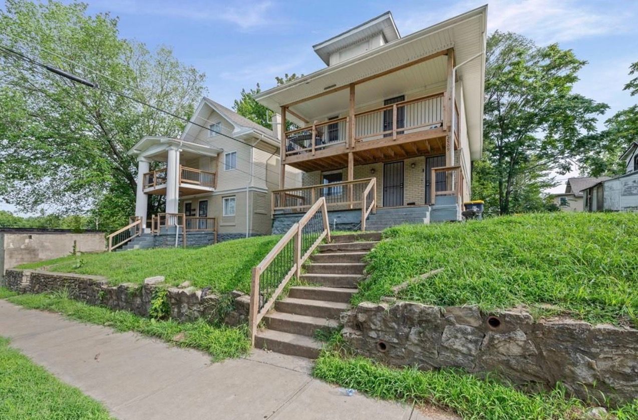 2509 E 37th St, Kansas City, MO