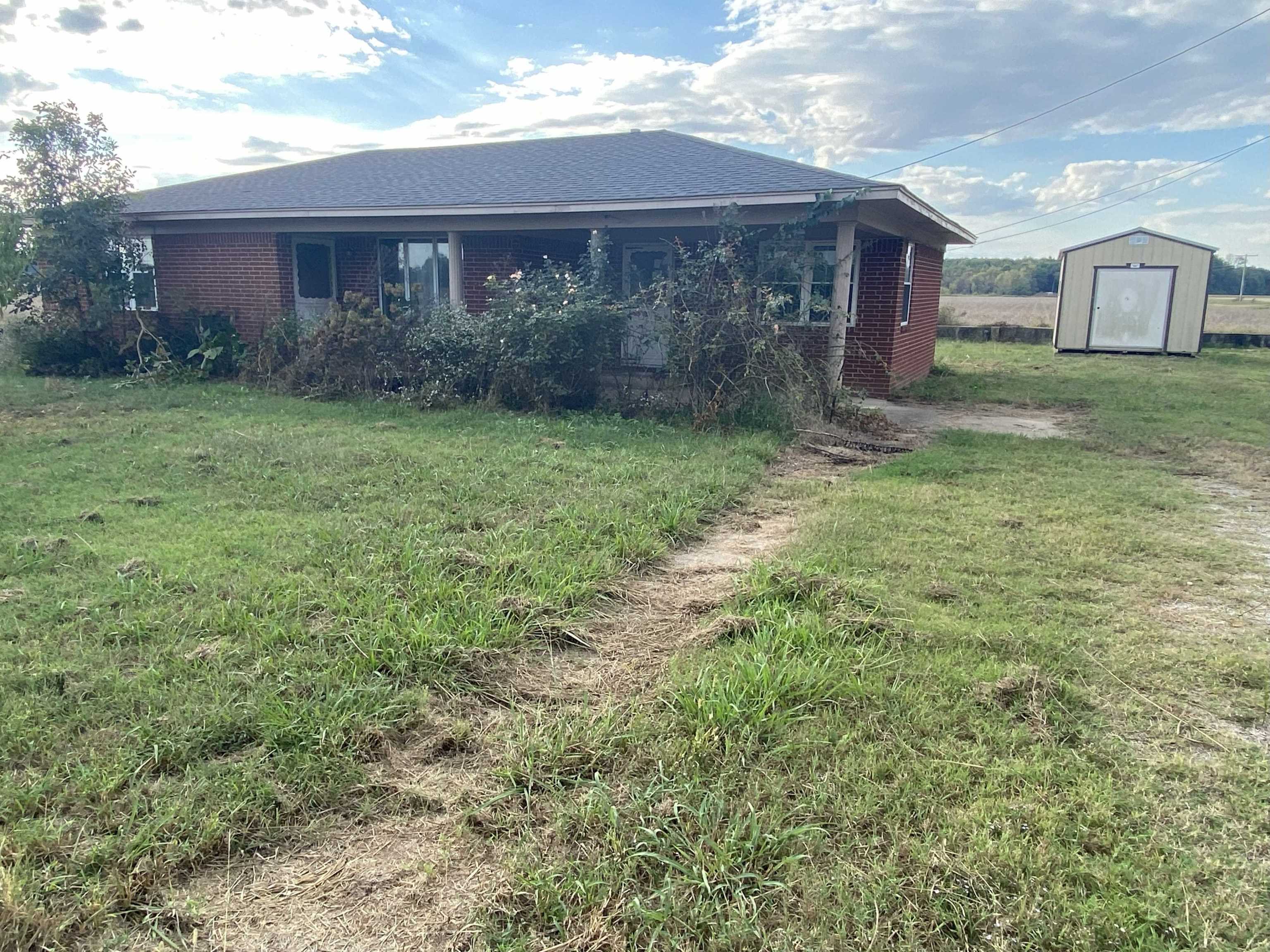 13898 Highway 18 E, Newport, AR