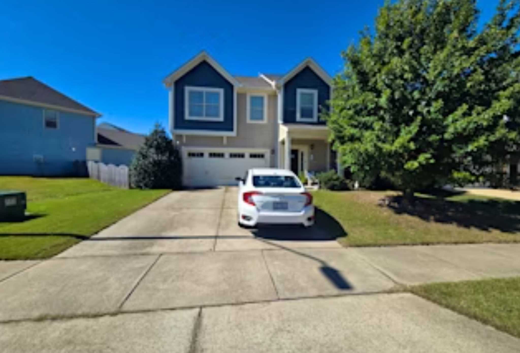 743 Shoals Lake Dr, Fuquay-Varina, NC