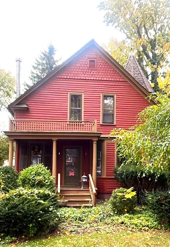 372 St Clair Ave, Grosse Pointe, MI