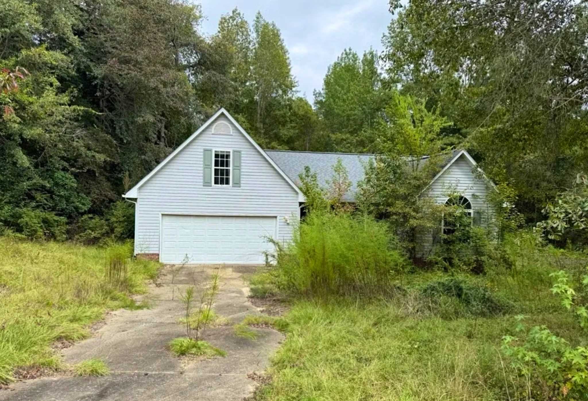 289 Rock Harbor Ln, Spring Lake, NC