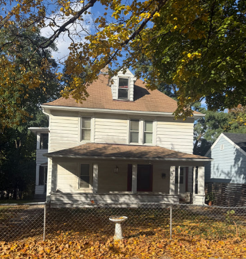 2742 NE Taylor St, Minneapolis, MN