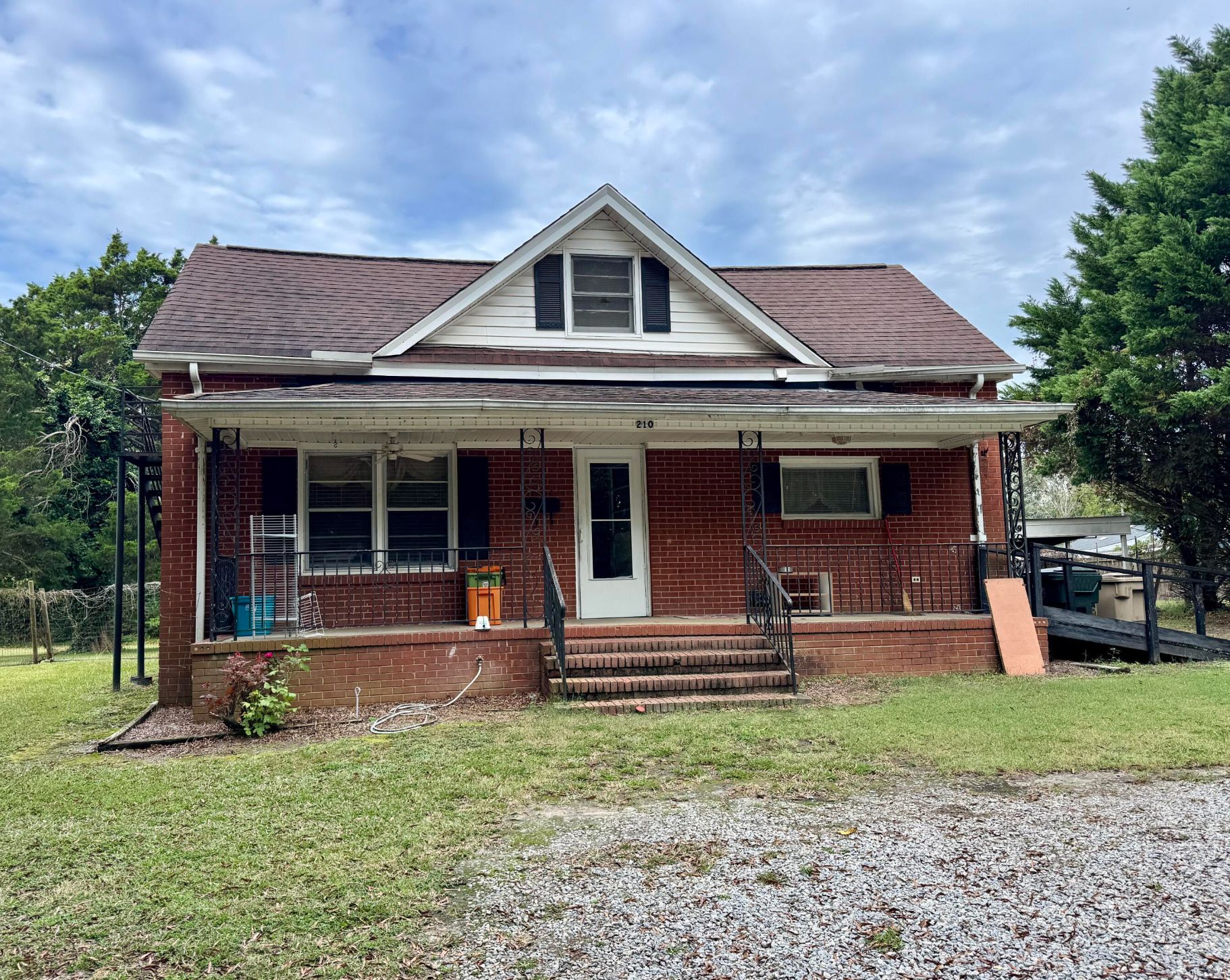 210 Bagwell St, Garner, NC