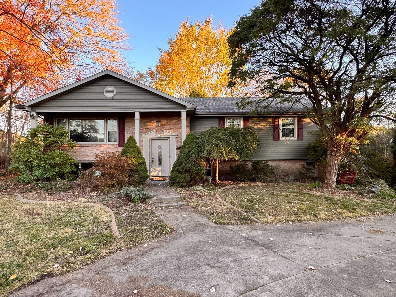 712 McClurg Rd, Youngstown, OH