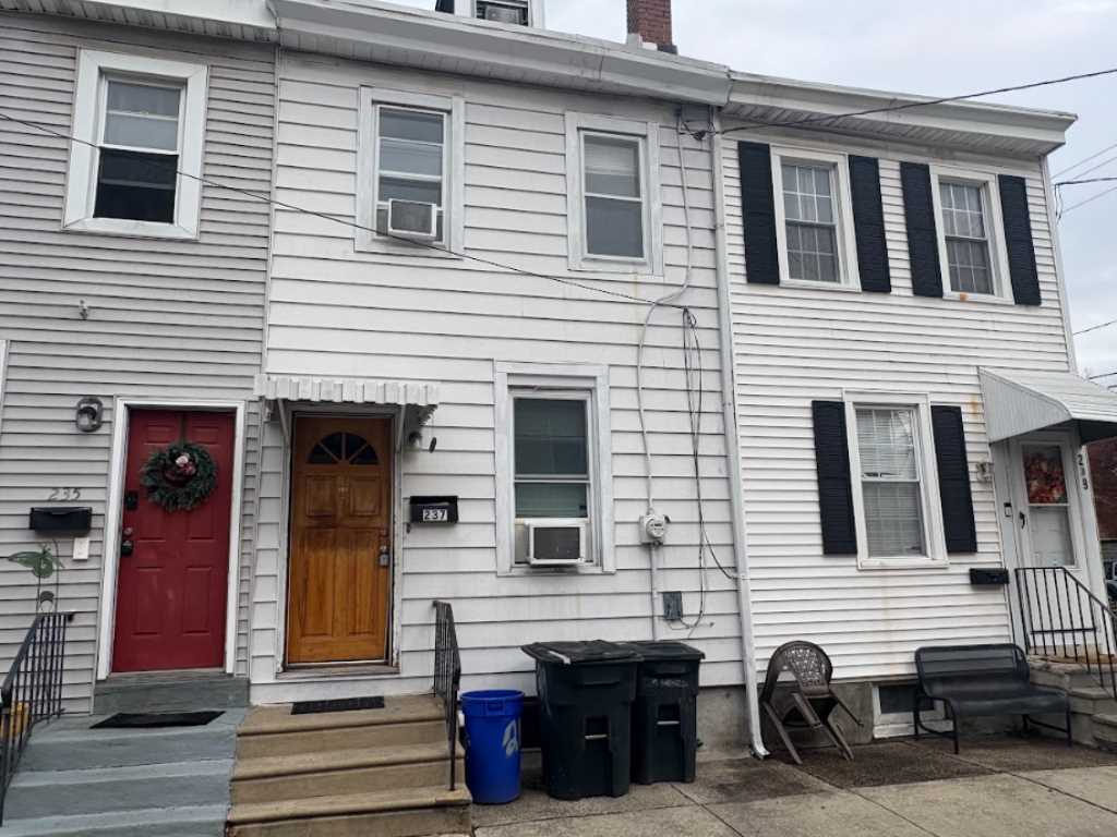 X Morris St, Gloucester City, NJ