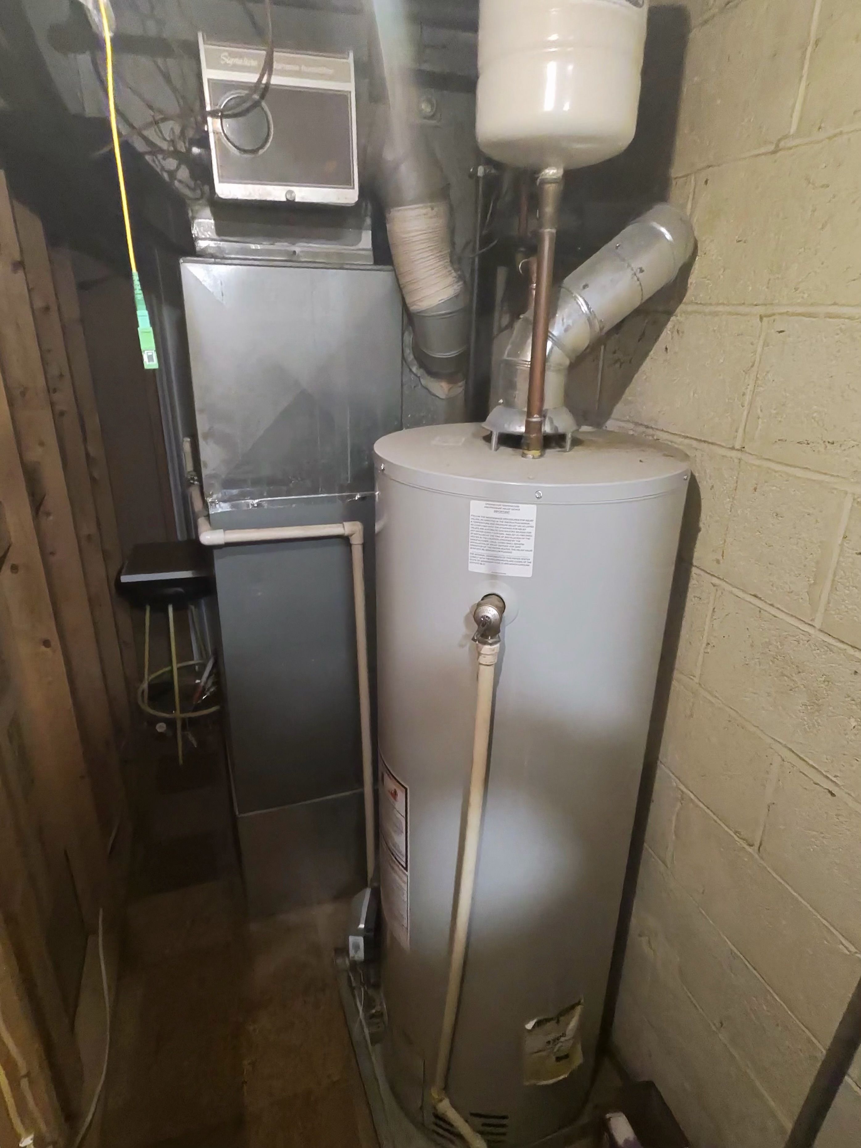 9715 Bird River Rd, Middle River, MD