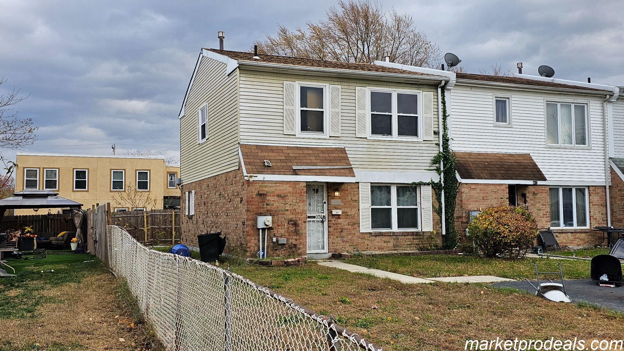 8212 Chelwynde Ave, Philadelphia, PA