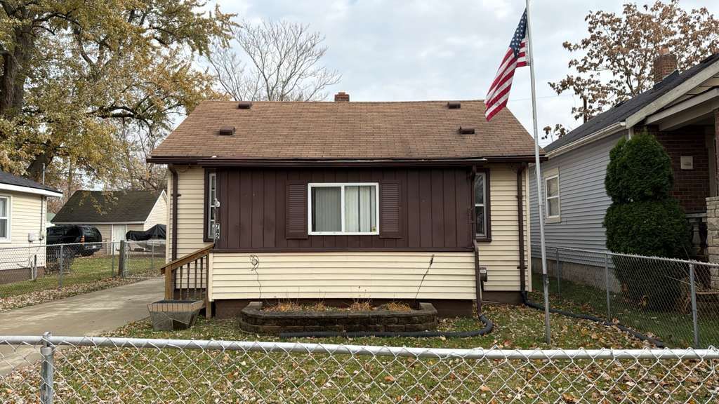 782 Pensacola Ave, Pontiac, MI