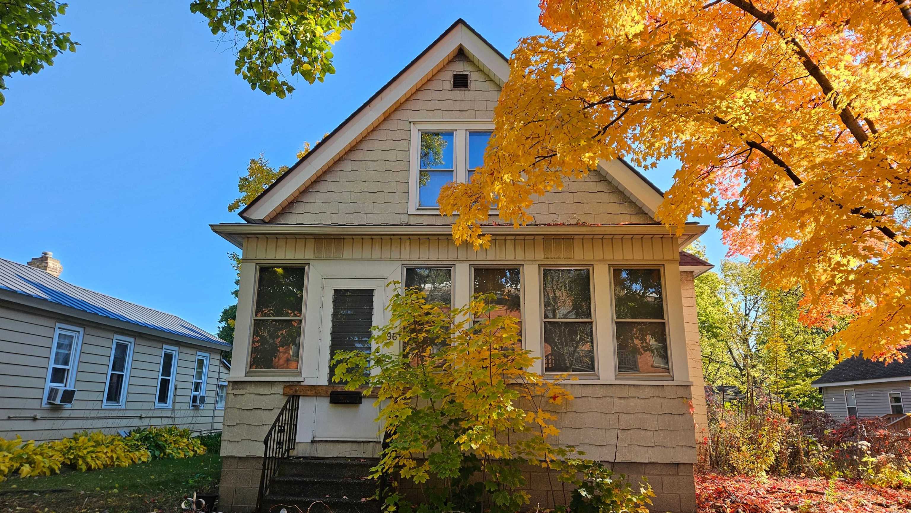 96 Leech St, Saint Paul, MN