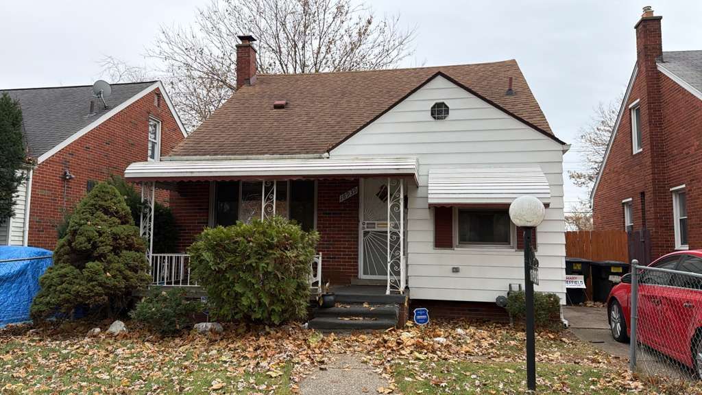 18939 Blackmoor St, Detroit, MI
