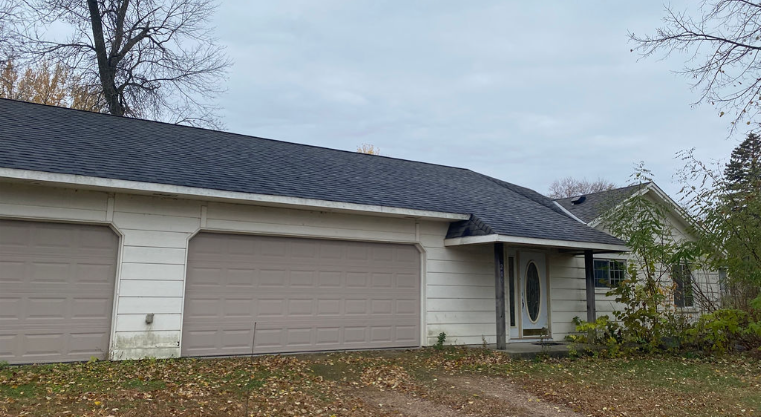 209 2nd St NE, Plato, MN