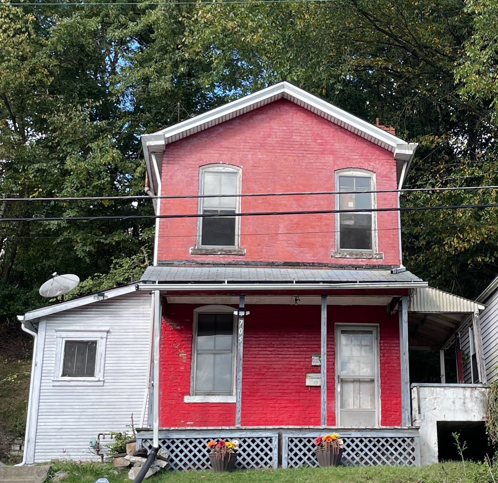 705 Valley St, Oakmont, PA