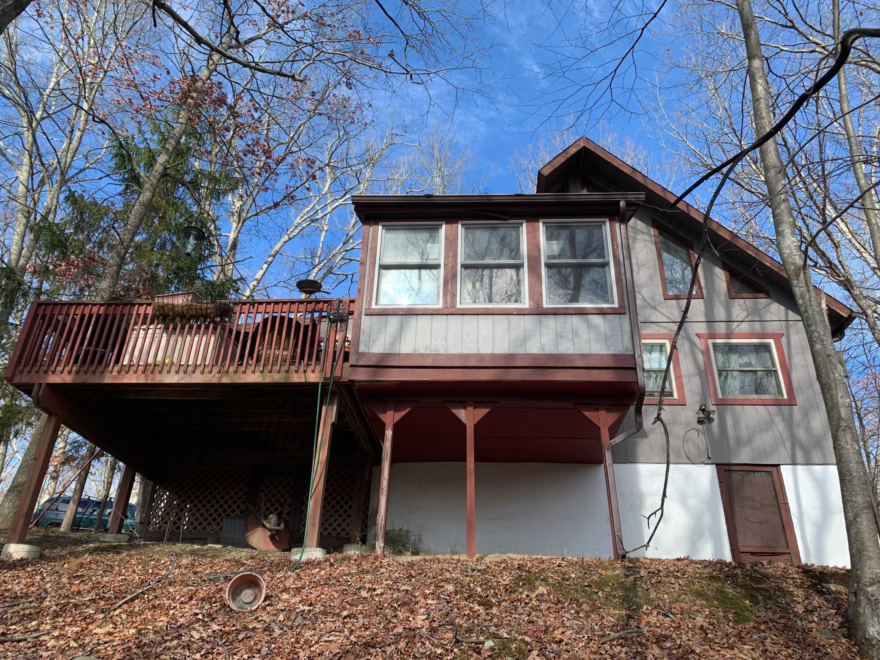 170 Dover Dr, Bushkill, PA