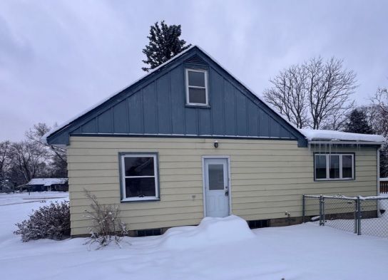 5848 Pennsylvania Ave N, Minneapolis, MN